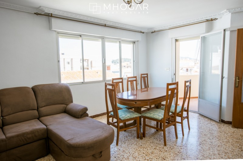 Jalón - Amplio apartamento con vista a un precio excelente!